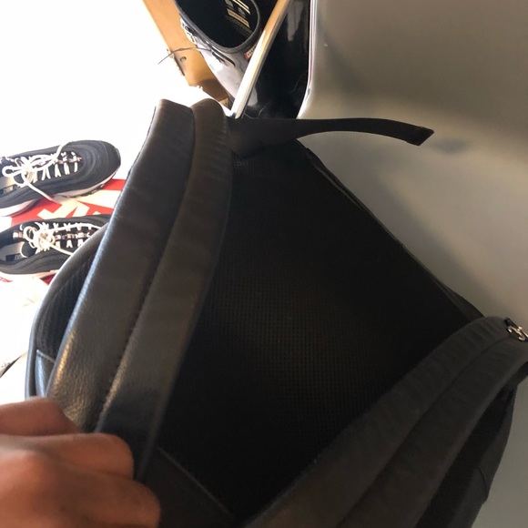 authentic Coach Charles leather backpack - Picture 3 of 3